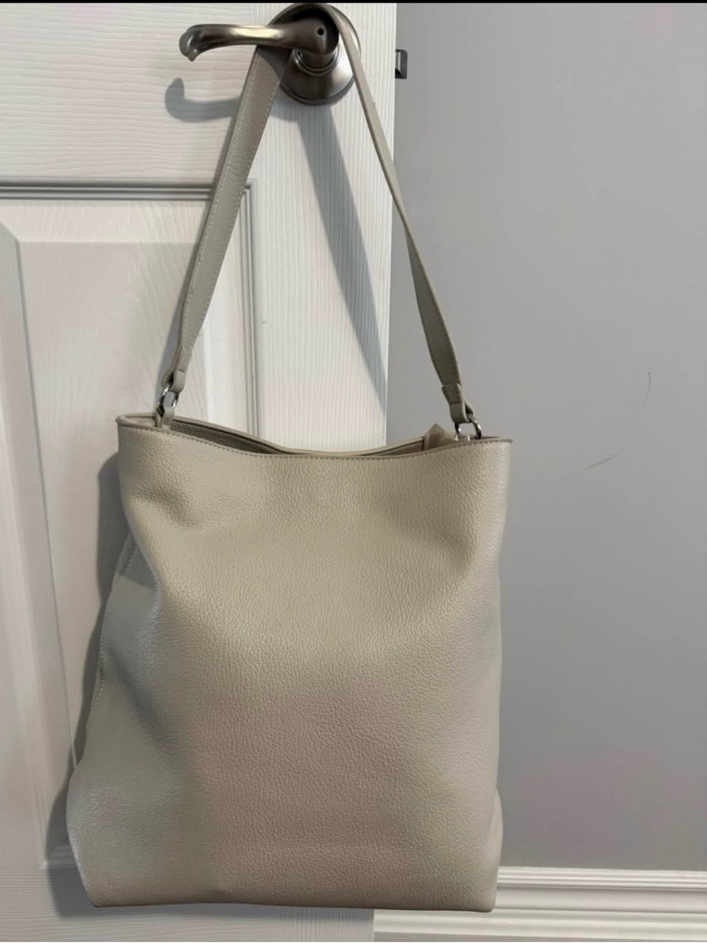 Simons Cream Shoulder Tote Bag
